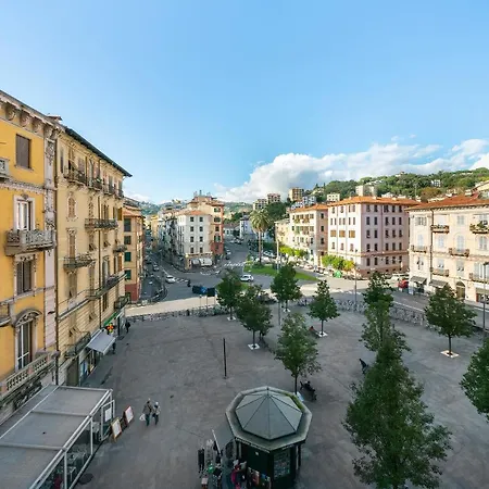 Superior Del Golfo E Delle 5 Terre 招待所 4*