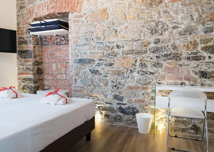 Superior Del Golfo E Delle 5 Terre 라스페치아